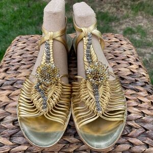 Vince Camuto Rito Gold Leather Strappy Braided Gladiator T-Strap Sandals. Size 9